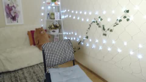 Snapshot of missmelons_ chatting on 12/08/24, 03:35 Li online show from 12/08/24, 03:35