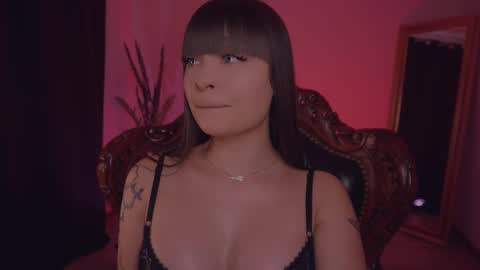 Snapshot of missmerciless chatting on 03/09/25, 10:08 LUXXANDRA online show from 03/09/25, 10:08