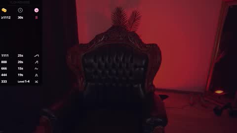 Snapshot of missmerciless chatting on 10/08/25, 05:38 LUXXANDRA online show from 10/08/25, 05:38