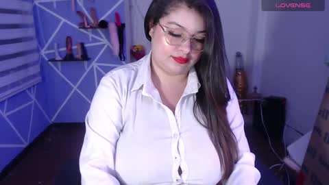 Miia online show from 12/18/24, 03:55