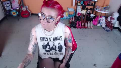 Miss Mia online show from 01/30/25, 04:02