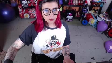 Miss Mia online show from 09/18/25, 03:03