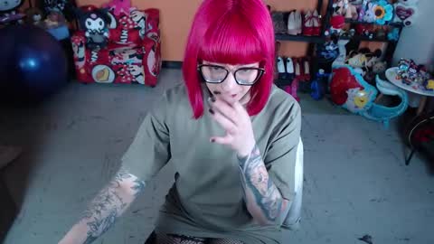 Miss Mia online show from 11/27/25, 01:35