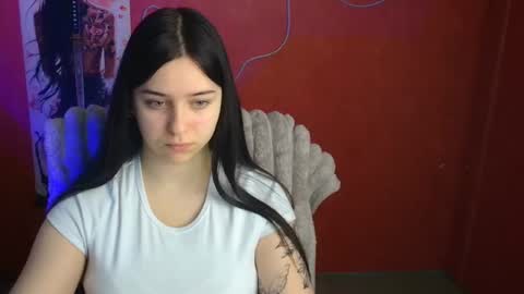 Mia online show from 04/24/26, 11:12