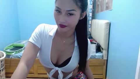 missminervaa online show from 04/05/26, 05:32