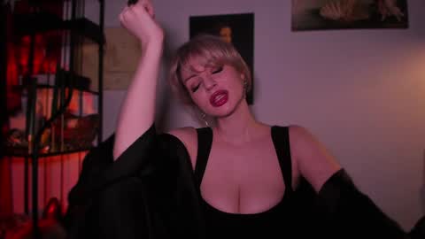   online show from 02/02/25, 08:57