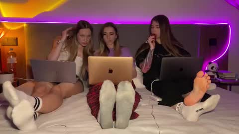 missmiroslava online show from 02/07/26, 03:16