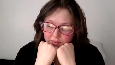 Snapshot of missmistressmal chatting on 05/04/26, 02:13 missmistressmal online show from 05/04/26, 02:13