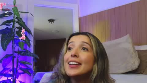 Snapshot of missmonaco chatting on 12/17/24, 02:55 Emma Rivera online show from 12/17/24, 02:55