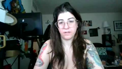 Snapshot of missmonatoyou chatting on 02/09/26, 11:03 MissMona online show from 02/09/26, 11:03