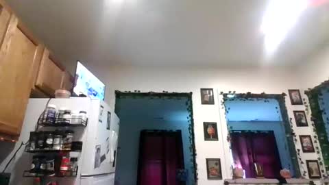 MissMona online show from 04/07/26, 10:53