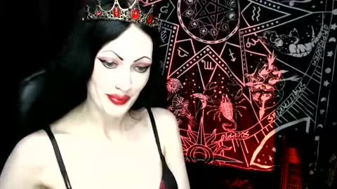 Snapshot of missmoondoll chatting on 09/18/25, 04:14 MissMoonDoll online show from 09/18/25, 04:14