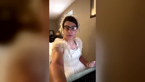 Snapshot of missnicolenicolenicole chatting on 07/18/26, 09:40 Nicole Smith online show from 07/18/26, 09:40