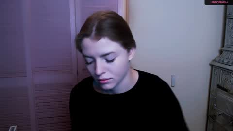 Snapshot of missoliviaa_ chatting on 01/12/25, 02:19 Olivia online show from 01/12/25, 02:19