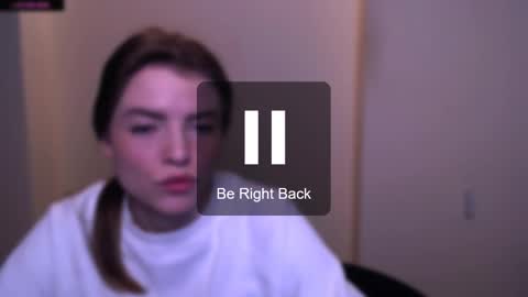 Snapshot of missoliviaa_ chatting on 02/23/25, 11:22 Olivia online show from 02/23/25, 11:22