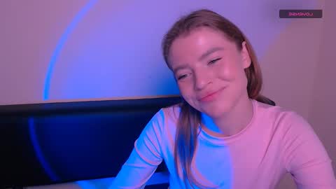 Olivia online show from 12/14/25, 10:53