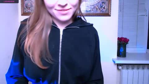 Olivia online show from 12/19/25, 02:24