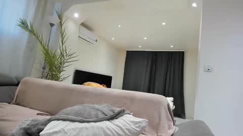 Jennifer  Johnny online show from 03/03/26, 01:06