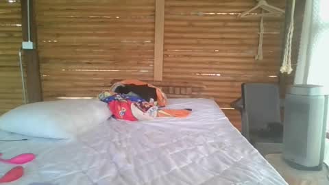 Snapshot of misspink152015 chatting on 01/26/25, 01:36 sarah online show from 01/26/25, 01:36