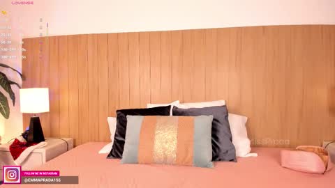 Emma Prada online show from 11/18/25, 11:47