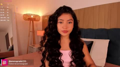 Emma Prada online show from 02/04/26, 12:00