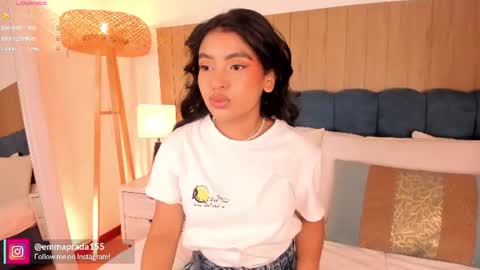 Emma Prada online show from 07/22/26, 12:08
