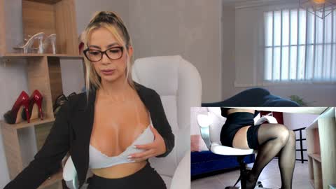 Miss Rhodes online show from 01/21/25, 07:17