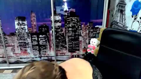 Snapshot of missritabella chatting on 10/29/25, 02:52 Rita online show from 10/29/25, 02:52