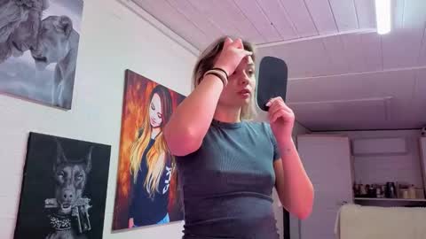 . online show from 12/05/25, 06:22