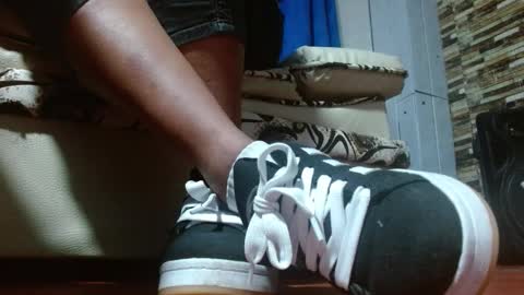 TELL ME MISS online show from 11/27/25, 04:03