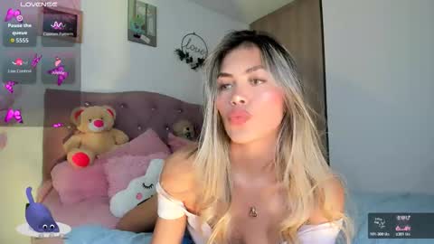 Snapshot of misssofiia_7 chatting on 02/06/26, 01:32 ... Independent model online show from 02/06/26, 01:32