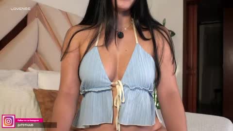 Fernanda Davila online show from 05/22/26, 11:21