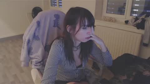 Snapshot of missthon chatting on 12/18/24, 04:17 missthon online show from 12/18/24, 04:17