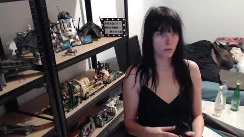 Snapshot of missthon chatting on 02/04/25, 12:00 missthon online show from 02/04/25, 12:00