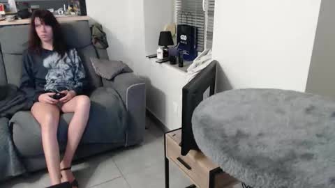 missthon online show from 12/01/25, 12:54