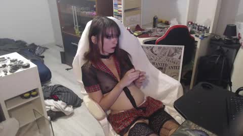 missthon online show from 04/19/26, 07:51