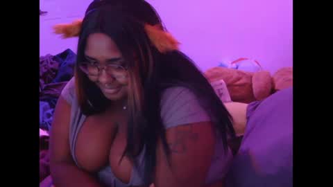 Snapshot of misstrezzkristina chatting on 09/18/25, 04:36 Misstrezzkristina online show from 09/18/25, 04:36