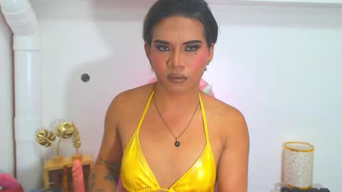 misstrishontop online show from 09/13/25, 09:53