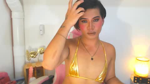 misstrishontop online show from 09/15/25, 11:10