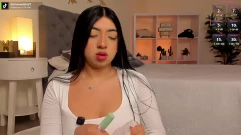 Mafe Jimenez online show from 04/22/26, 12:50