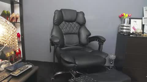 Miss Von Tease online show from 04/21/26, 05:06