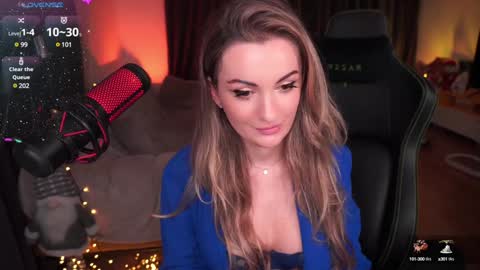 Snapshot of misswiney chatting on 12/18/24, 03:55 Winey online show from 12/18/24, 03:55