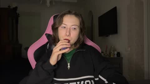 misswishh online show from 02/11/25, 12:17