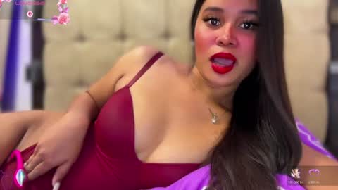 Miss. Thalia online show from 06/30/26, 12:44