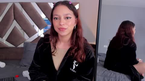 Snapshot of missy_davis chatting on 01/04/25, 10:55 Miss online show from 01/04/25, 10:55