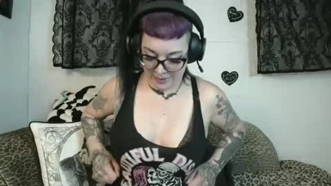 Snapshot of missy_dee chatting on 05/02/26, 07:35 Missy Dee online show from 05/02/26, 07:35
