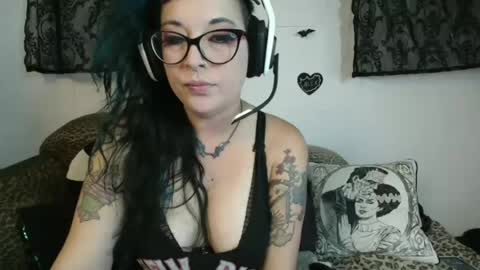 Snapshot of missy_dee chatting on 07/27/26, 06:31 Missy Dee online show from 07/27/26, 06:31