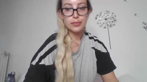 Snapshot of missy_matrix chatting on 09/23/25, 07:44 Missy matrix online show from 09/23/25, 07:44