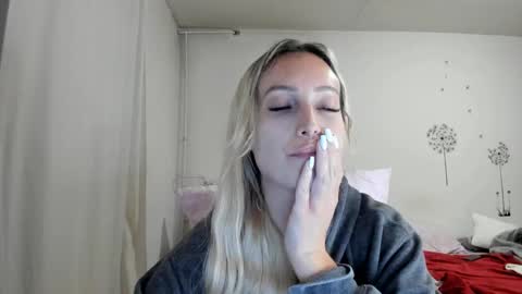 Snapshot of missy_matrix chatting on 10/03/25, 06:38 Missy matrix online show from 10/03/25, 06:38