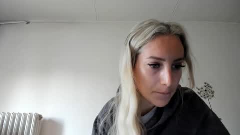 Snapshot of missy_matrix chatting on 10/12/25, 10:14 Missy matrix online show from 10/12/25, 10:14